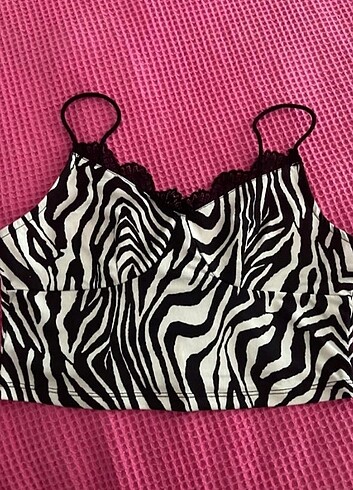 Zebra desenli crop