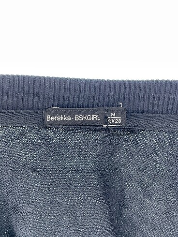 m Beden lacivert Renk Bershka Sweatshirt %70 İndirimli.