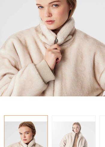 Twist Bej Kadın Yüksek Yakalı Peluş Mont - Görsel 2