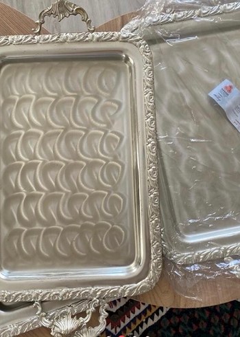 Beden Renk Parlak Beyaz Dekoratif Servis gümüşTepsisi üç adet fiyatıdır
