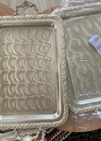Diğer Parlak Beyaz Dekoratif Servis gümüşTepsisi üç adet fiyatıdır