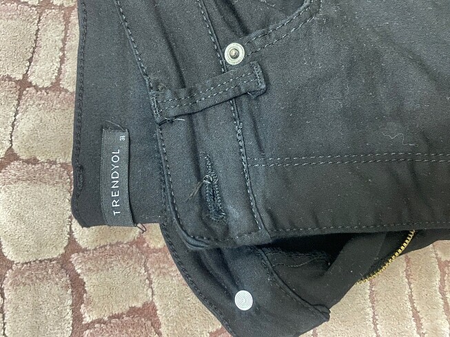 38 Beden Trendyol siyah pantolon