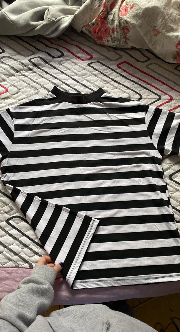 Çizgili tshirt - Görsel 2