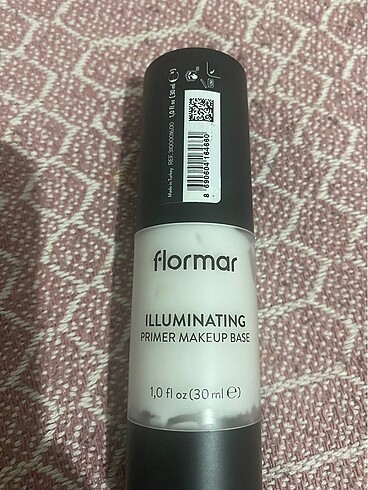 Flormar illuminating primer makyaj bazı - Görsel 4