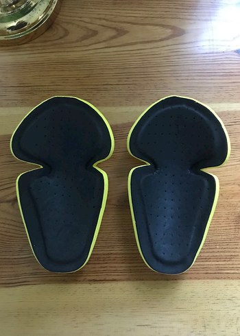 Sarı Motosiklet Diz Koruyucu - Görsel 3