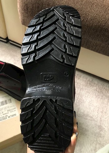 İş ayakkabısı 42 numara sıfır ürün - Görsel 3