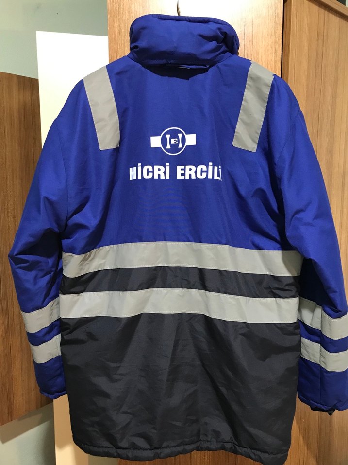 Mavi Siyah Reflektörlü Uzun Kollu Mont - Görsel 4