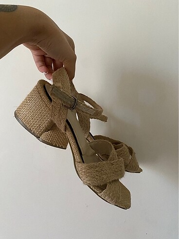 Zara Hasir sandalet