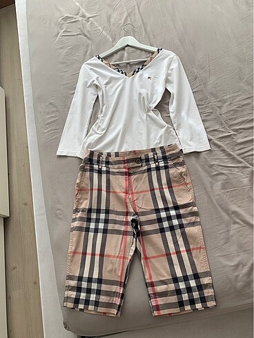 m Beden beyaz Renk ORİJİNAL BURBERY TİŞÖRT BLUZ