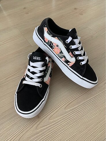 VANS KADIN AYAKKABI SNEAKER