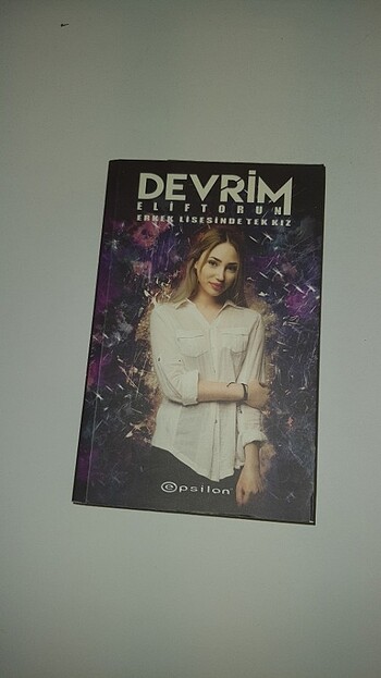 Devrim 1 - Erkek Lisesinde Tek Kız