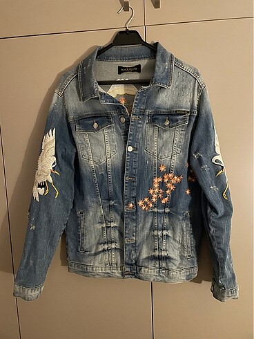 Nakışlı denim mont