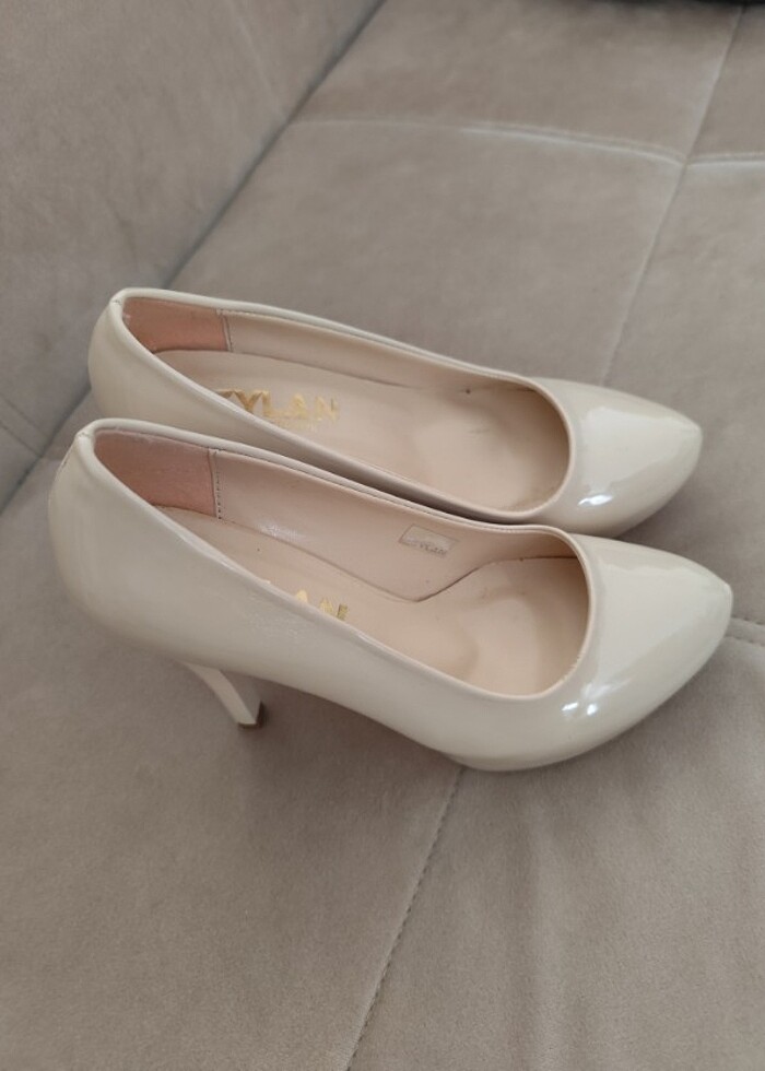 Topuklu ayakkabı - Görsel 2