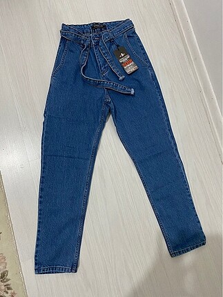 Mom jeans