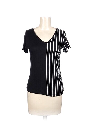 PreLoved T-shirt %70 İndirimli.