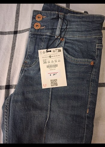 36 Beden mavi Renk Bershka Bootcut Low Waist Düşük Bel Jean