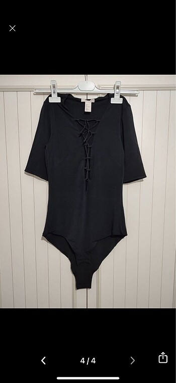 HM İp Bağcıklı Dekolte Bodysuit