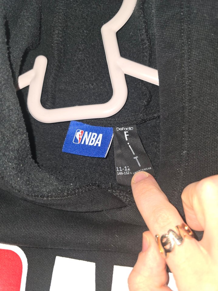 Defacto Siyah NBA Sweatshirt - Görsel 3