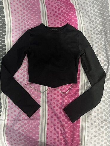 Bershka Önü zincir detaylı crop