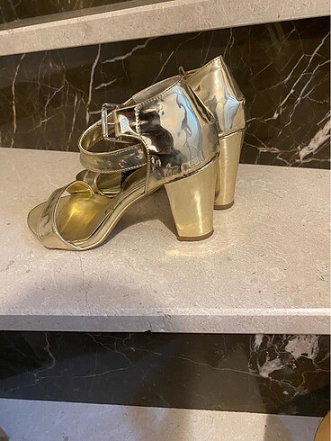 39 Beden altın Renk Bayan topuklu ayakkabı