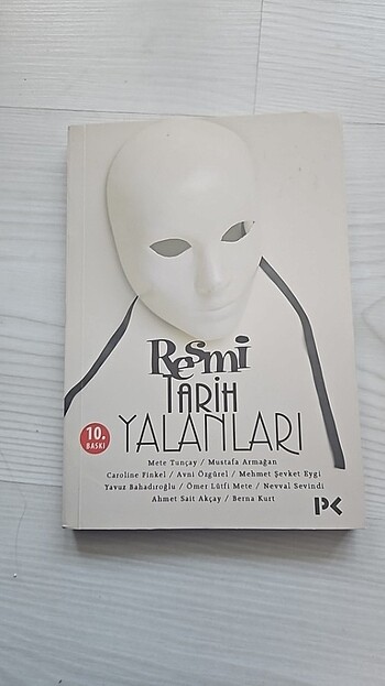 Bir sürü yazar, resmi tarih yalanları