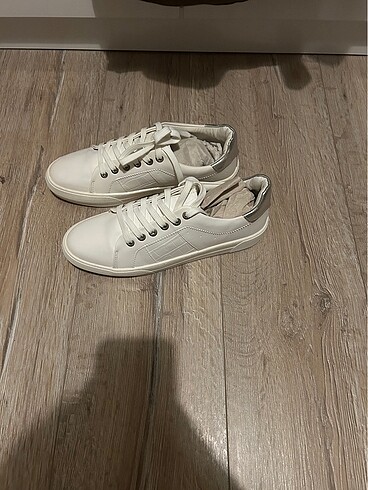 Bershka Bershka beyaz sneaker
