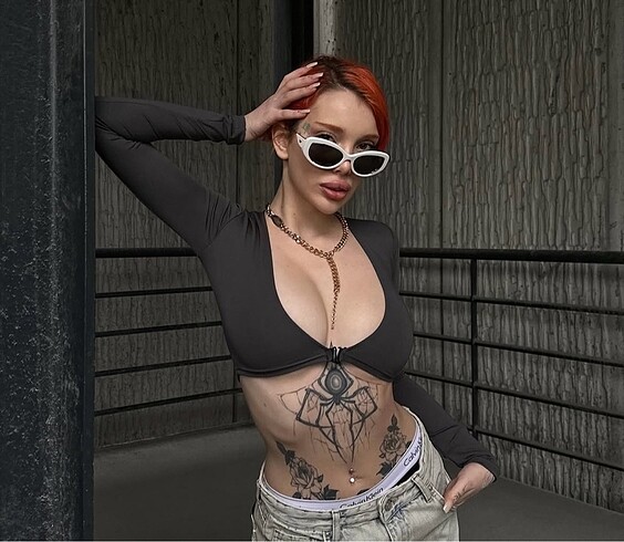 zara dekolte crop