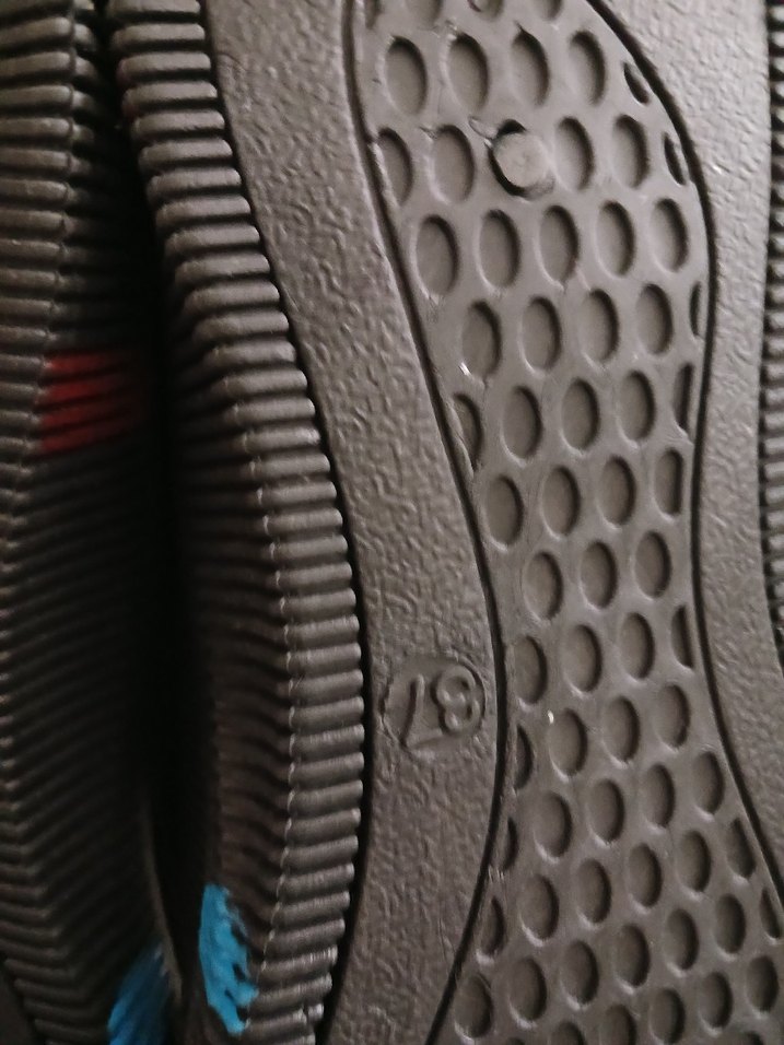 Siyah üzerine Mor Kadın Spor Ayakkabı - Görsel 4