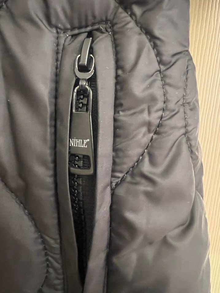 Siyah Uzun Kürklü Kadın Mont - Görsel 3