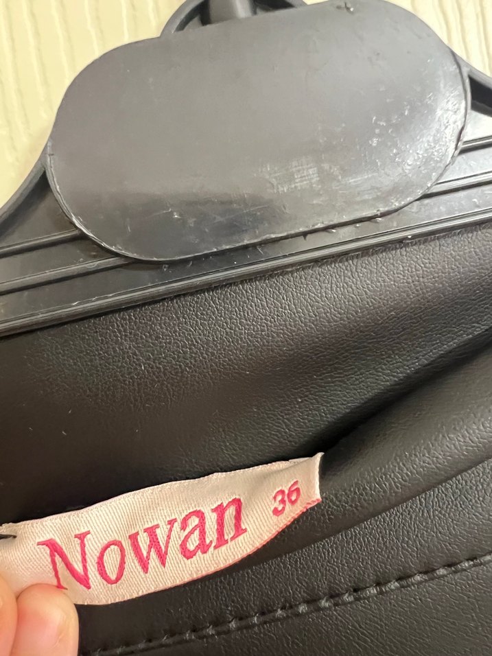 Siyah deri etek - Görsel 4