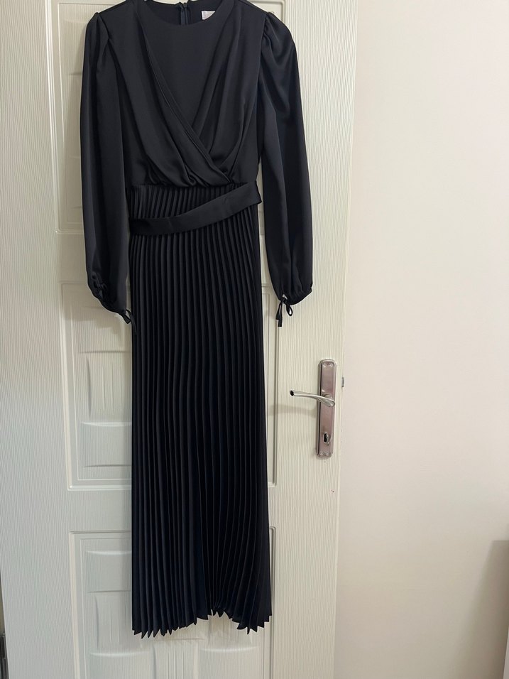 Saten elbise - Görsel 2