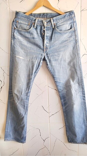 Levis levis vintage ripped 501