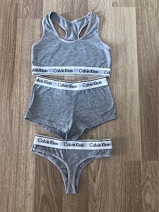 Calvin Klein takım
