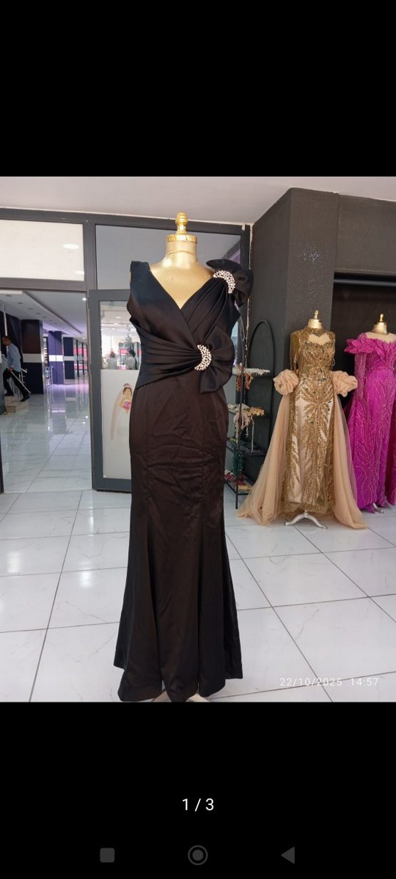 Siyah Drapeli Uzun Abiye Elbise - Görsel 2