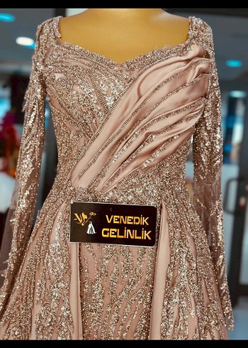 Bej İşlemeli Uzun Kollu Abiye Elbise - Görsel 3