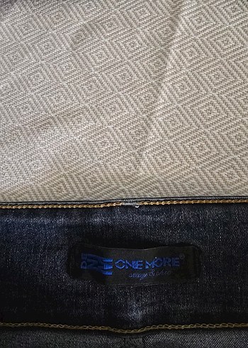 33 Beden Kemer Detaylı Koyu Mavi Denim mini Etek