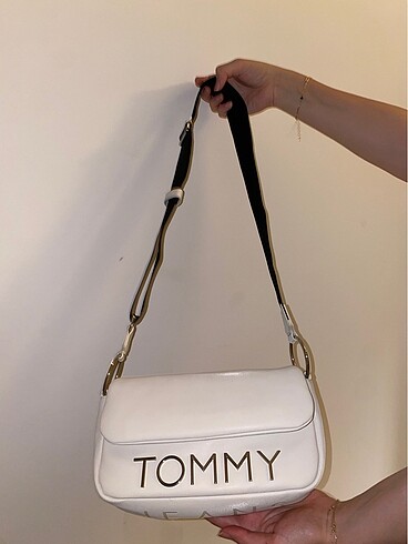 Tommy Hilfiger Krem Çanta