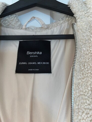m Beden ten rengi Renk Bershka Mont