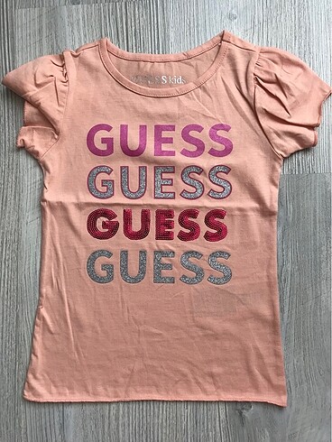 4 Yaş Beden Guess kız çocuk tişört