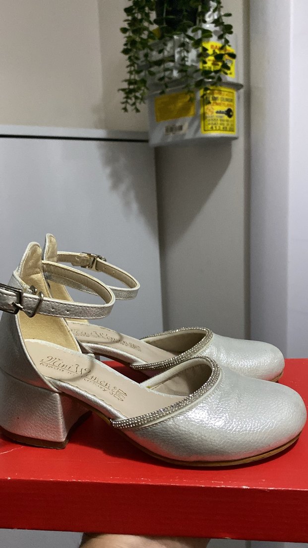 Beyaz Desenli Tokalı Topuklu Kız çocuk  Ayakkabı - Görsel 2