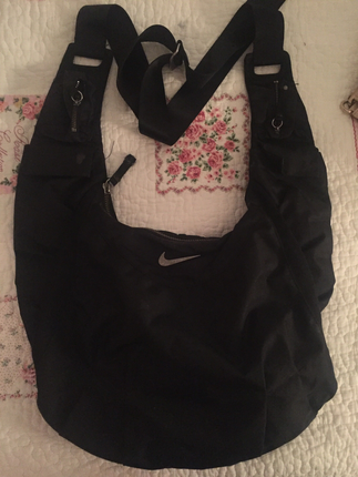 Nike Askılı çanta