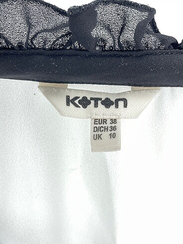 38 Beden beyaz Renk Koton Gömlek %70 İndirimli.