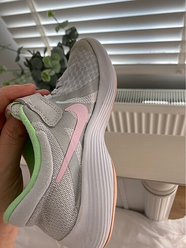 27 Beden Nike kız çocuk ayakkabı