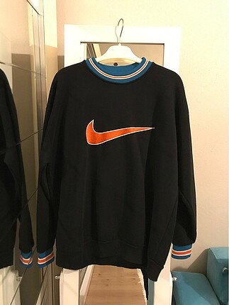 Siyah nike sweat