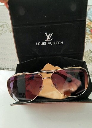 Louis Vuıtton Bayan Güneş Gözlüğü Louis Vuitton Gözlük %20 İndirimli -  Gardrops