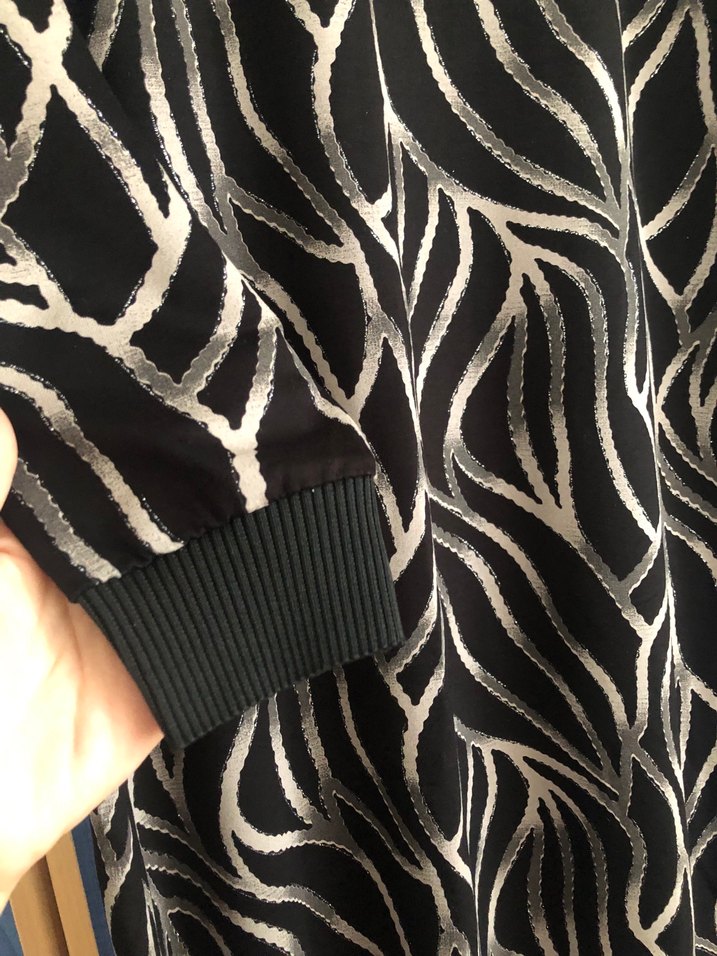 Uzun Kollu Zebra Desenli Uzun Elbise - Görsel 2