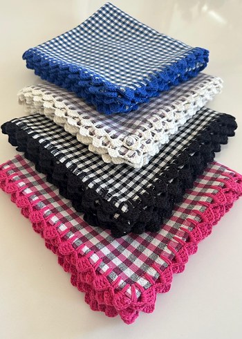 Renkli İşlemeli Masa Örtüleri - Görsel 2