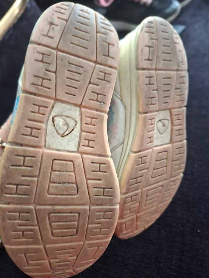 spor ayakkabı terlik hediye - Görsel 4