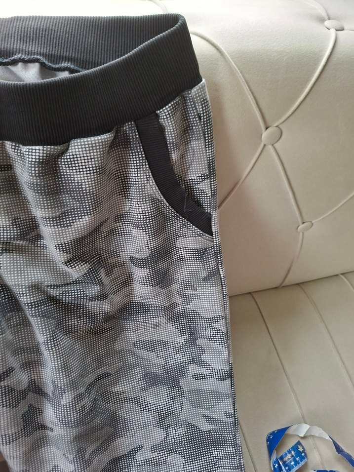 Erkek Gri Kamuflaj Desenli Rahat Kesim Eşofman - Görsel 4