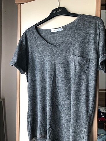 Cep detay tshirt